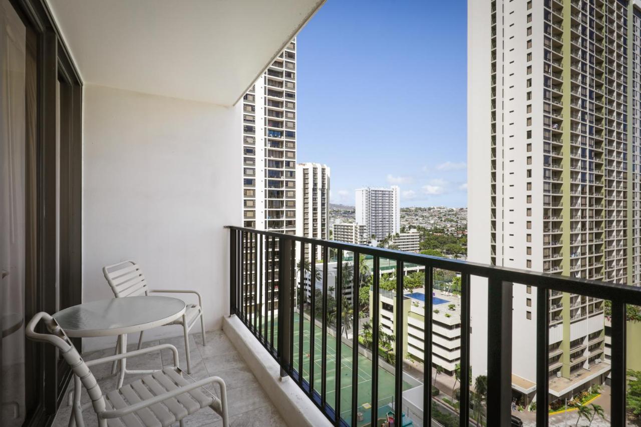 One-Bedroom Suite with City View