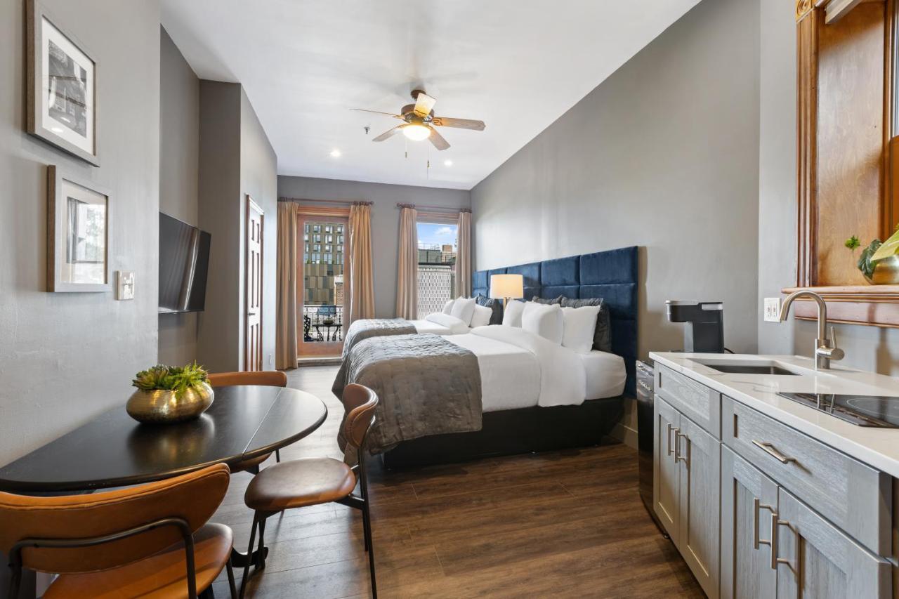 Deluxe Doppelzimmer mit Queensize-Bett und Balkon