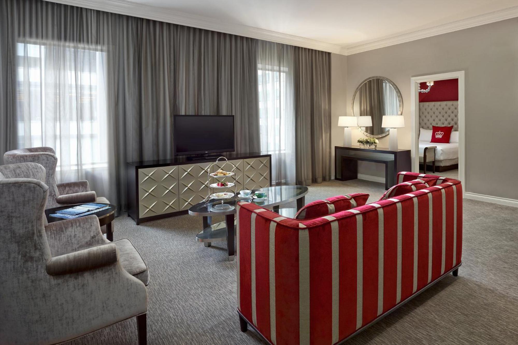 Deluxe Suite 1 King Bed,1278785293:JPEG