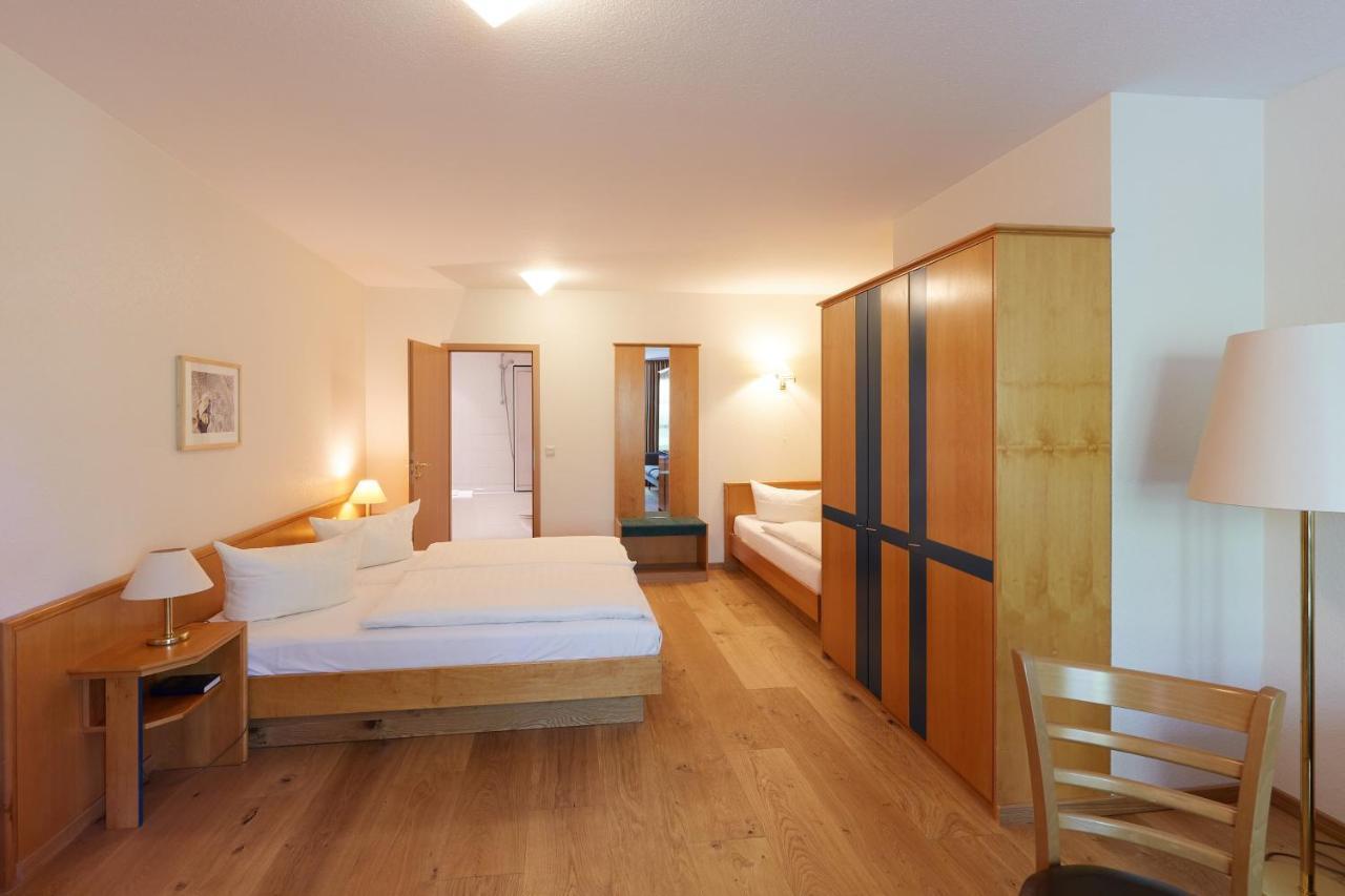 Dreibettzimmer