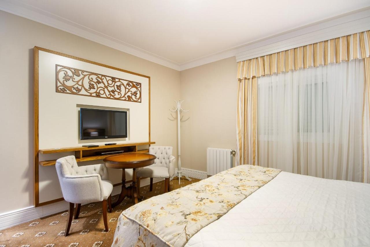 Quarto Duplo