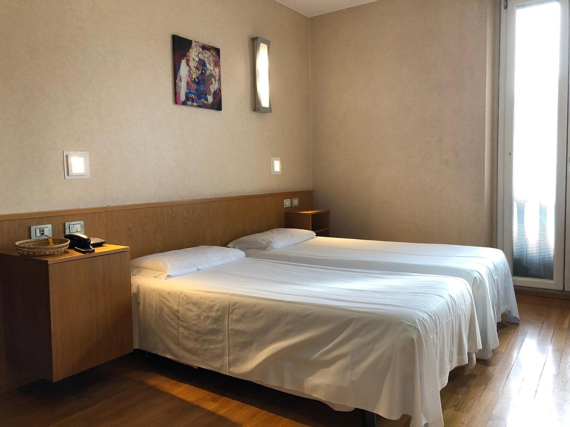 Superior Double or Twin Room,1018297027:JPEG