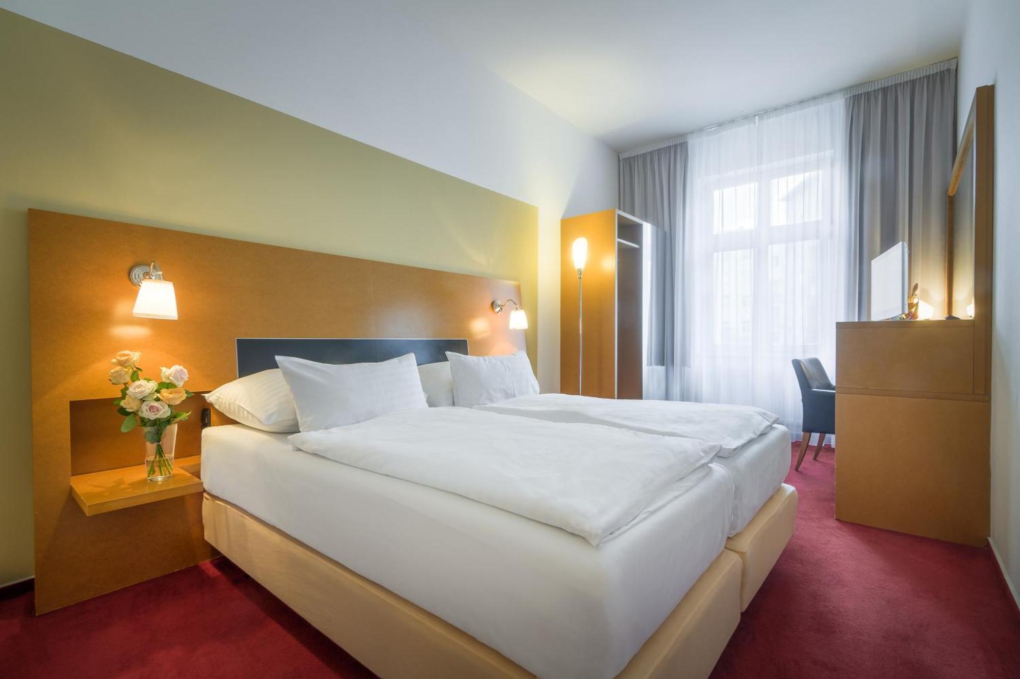 Standard Doppelzimmer mit Zustellbett