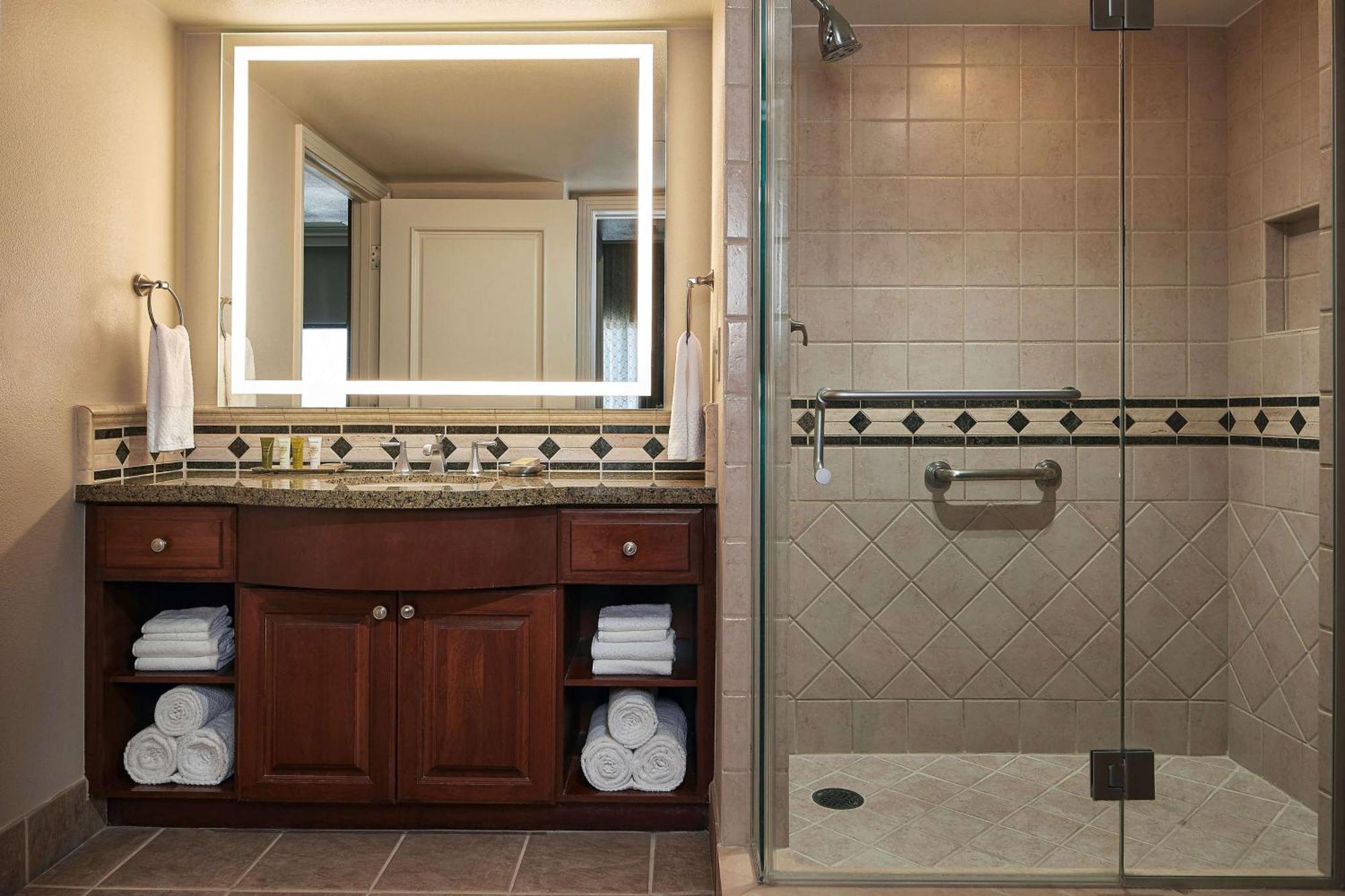 Suite Premier 3 Chambres avec Canapé-Lit