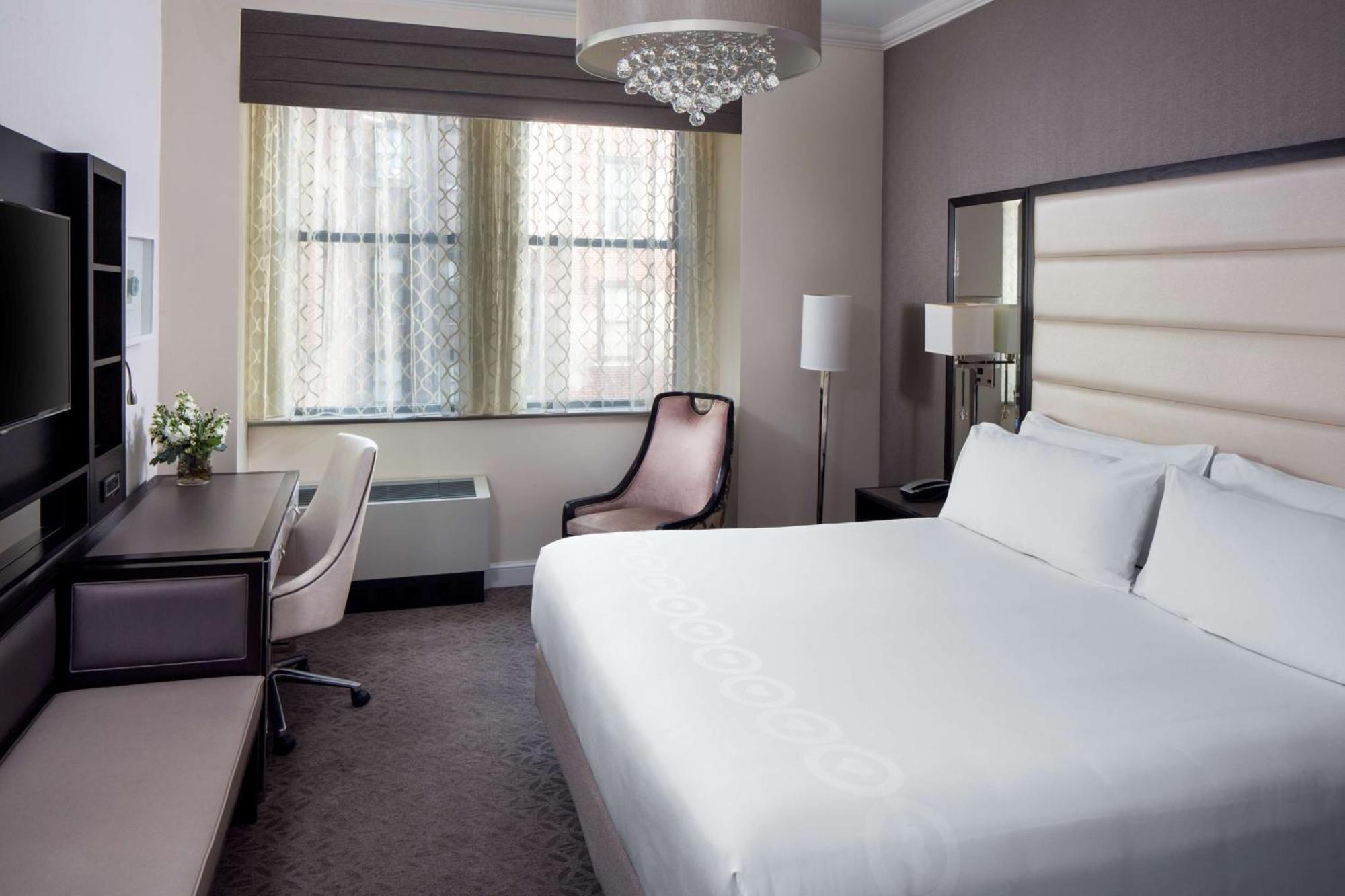Kamer met Kingsize Bed