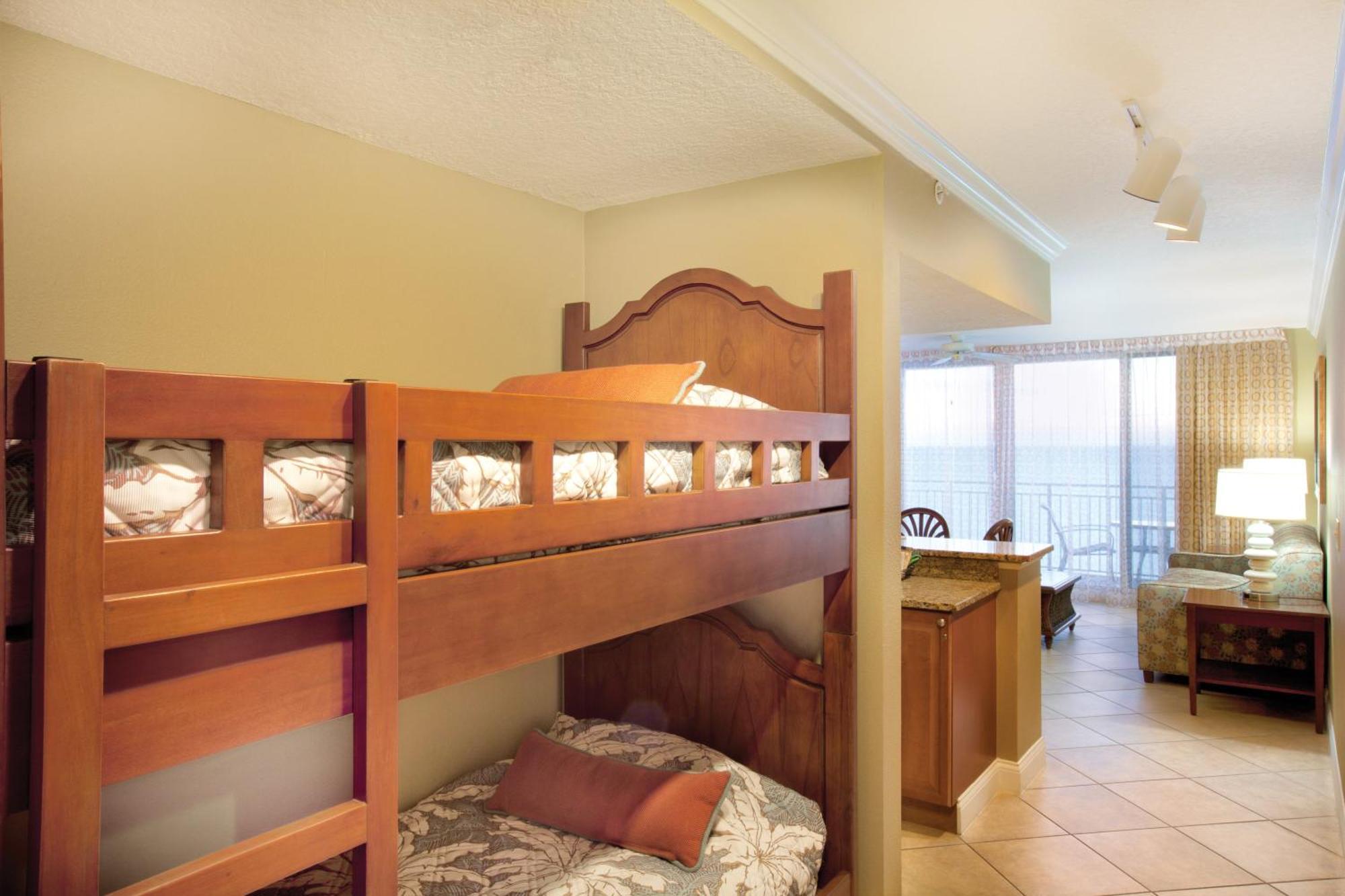 Deluxe Two-Bedroom Apartment,1276347076:JPEG