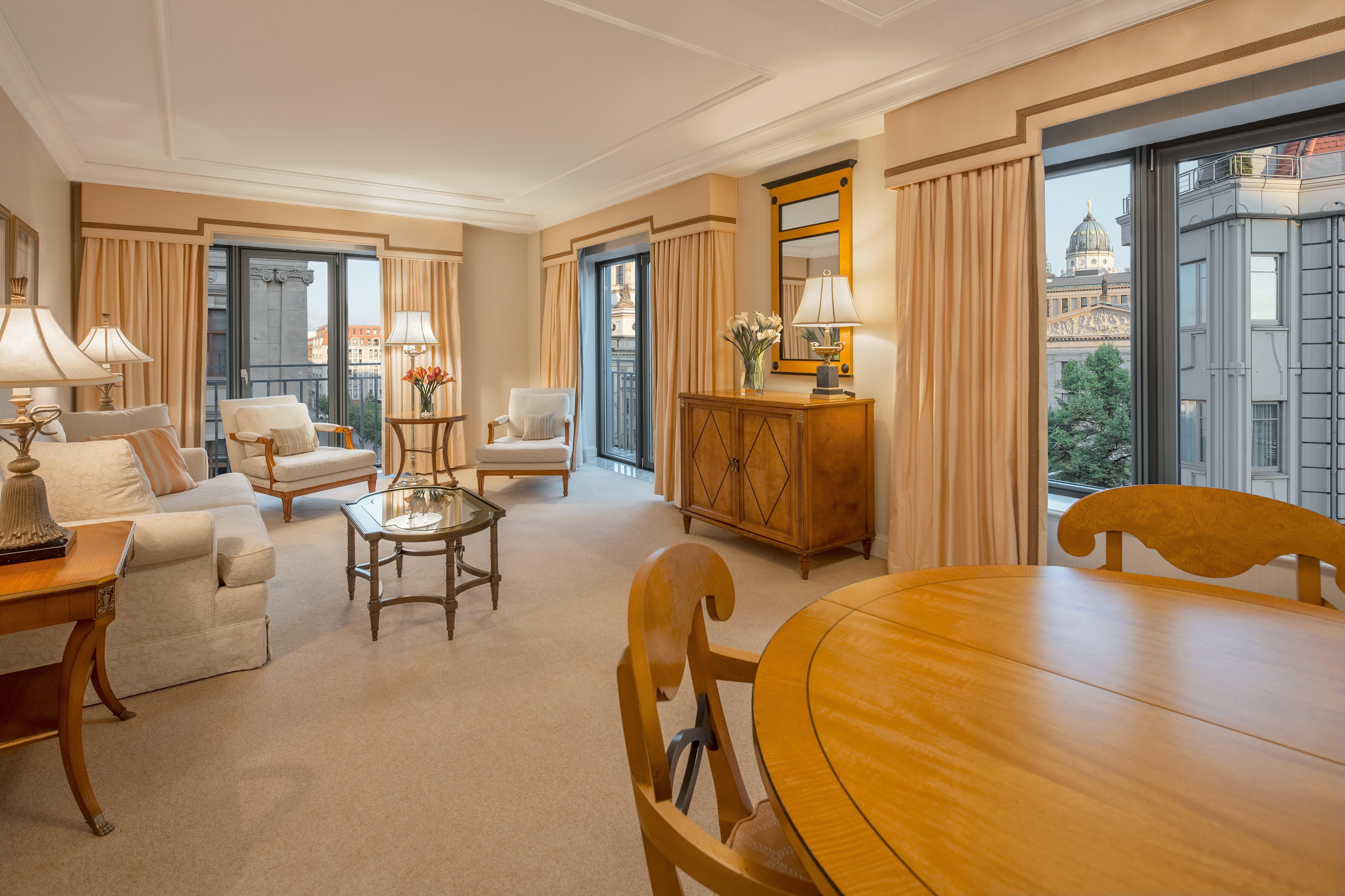Suite de un dormitorio con zona de comedor