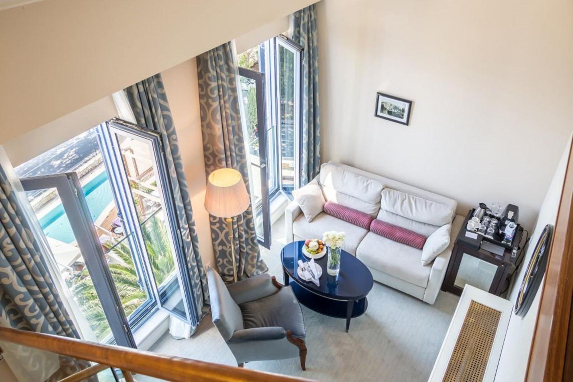 Deluxe Double Room with Sea View,1277035435:JPEG