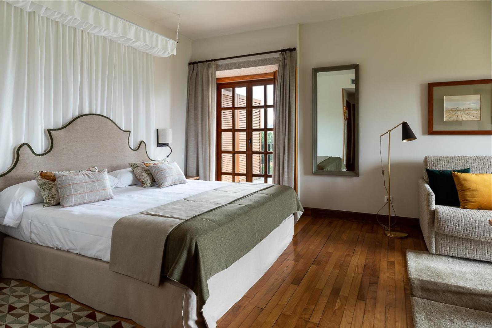 Junior Suite,1278880009:JPEG