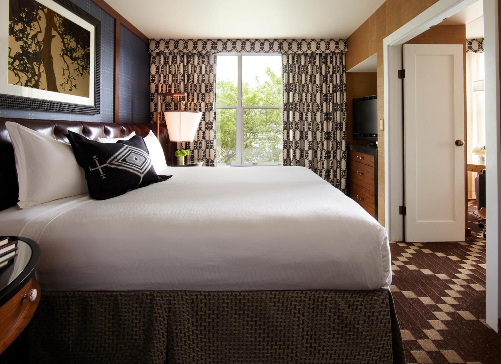 One-Bedroom Suite,1449093640:JPEG