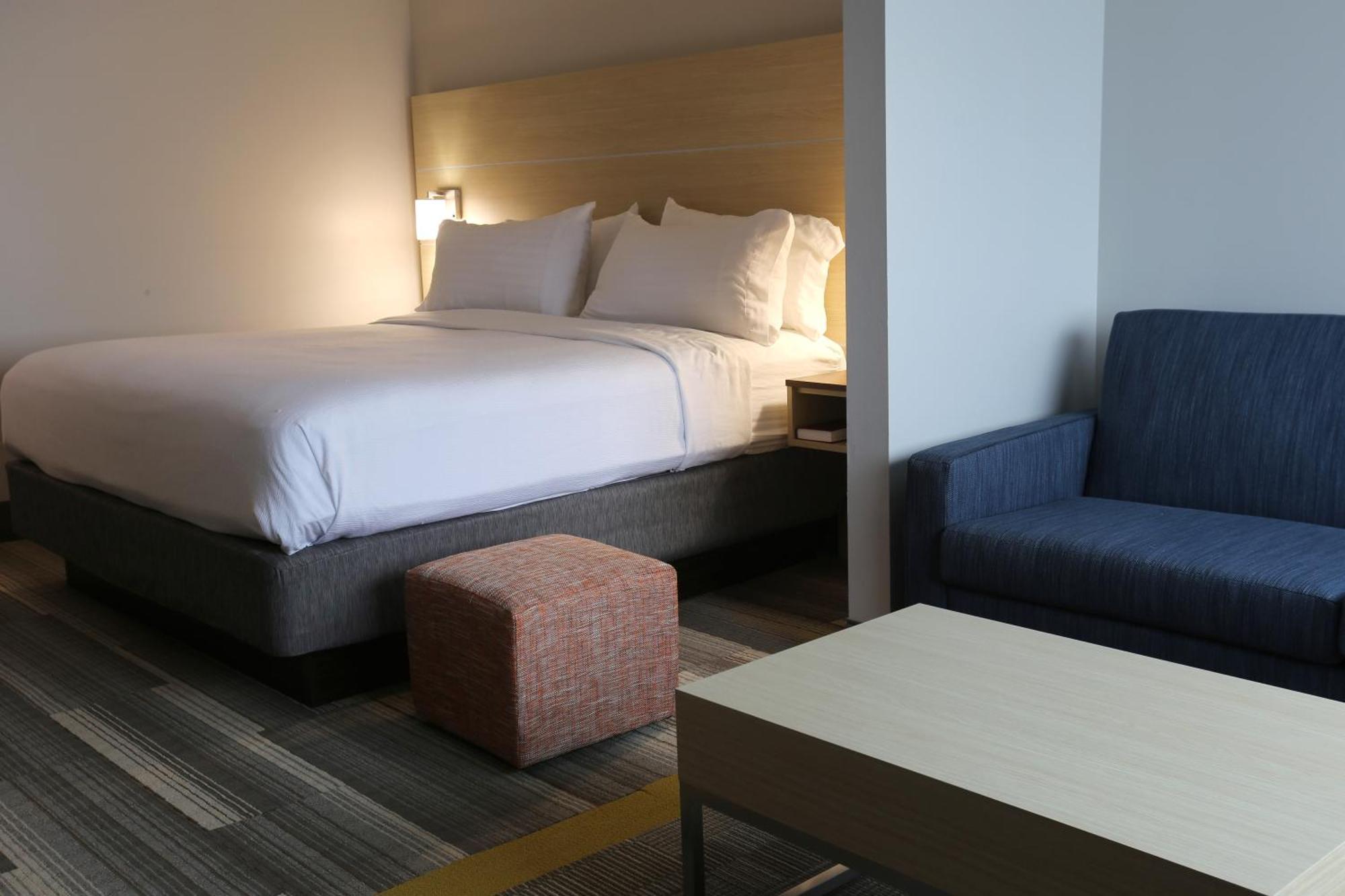 Standard King Room with Sofa Bed