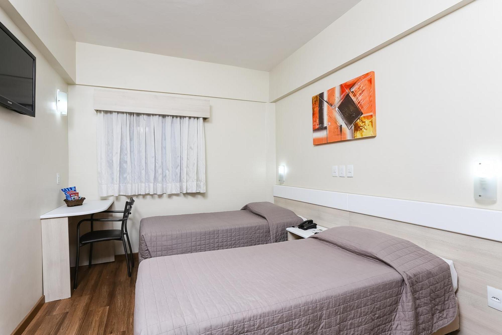 Quarto Standard com 2 Camas de Solteiro