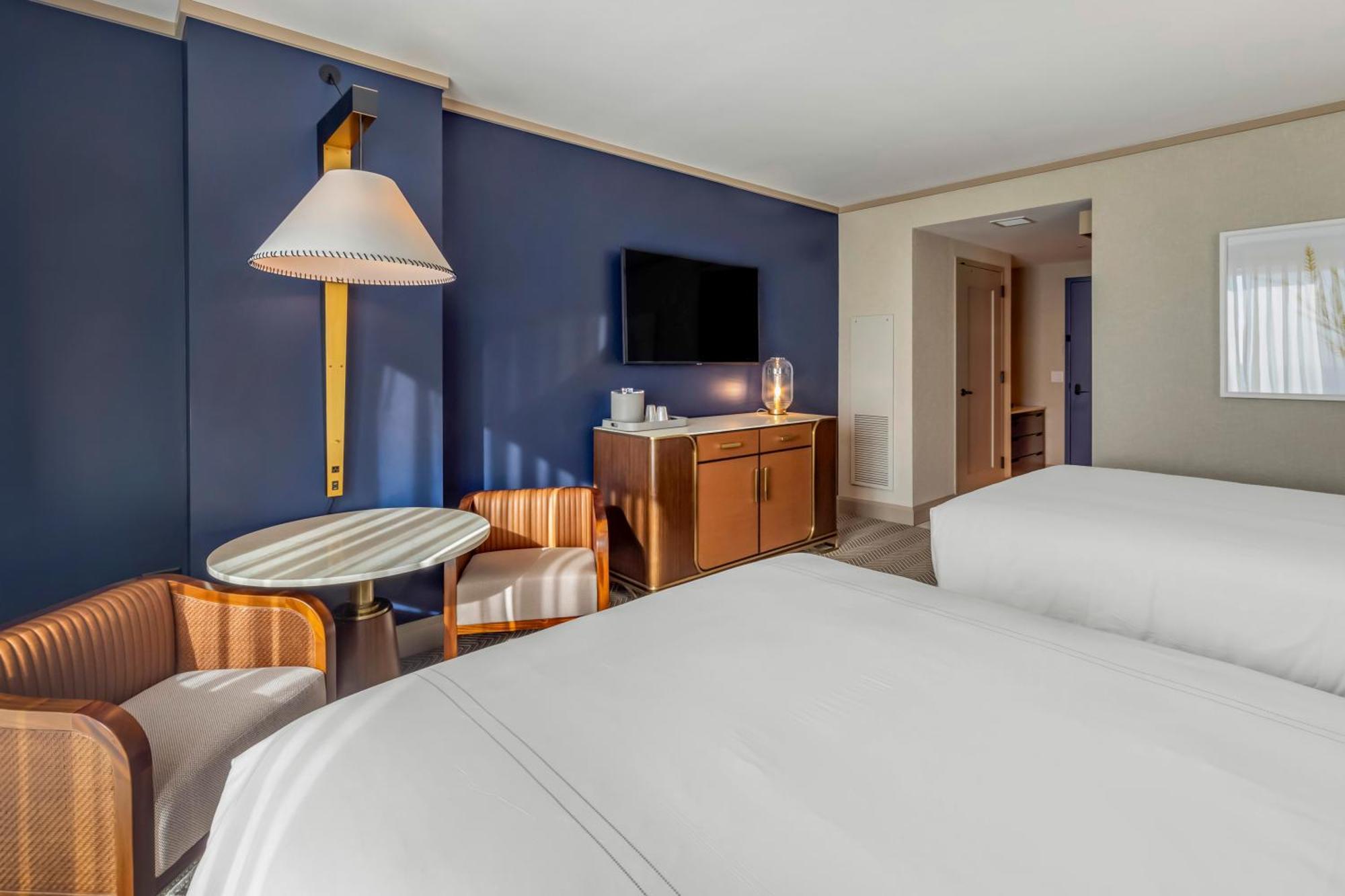 Accessible Premier with Roll in Shower and 2 Queen Beds,1285558879:JPEG