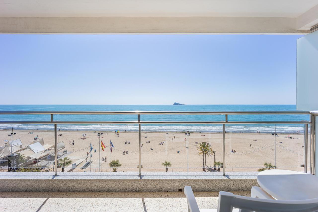Tweepersoonskamer met Balkon en Uitzicht op Zee