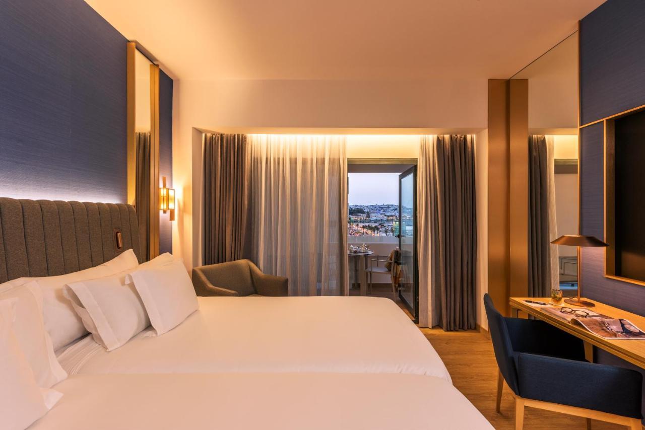 Deluxe Room,1253423662:JPEG