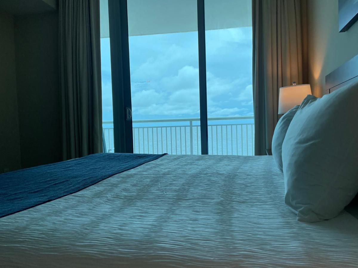 Two Bedroom Two Bathroom Suite, Partial Ocean View,1499437159:JPEG