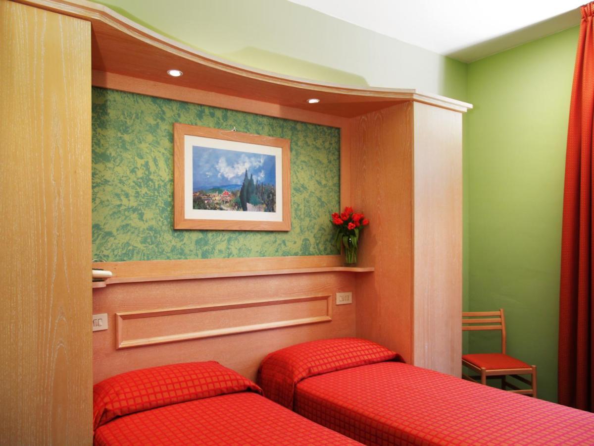 Twin Room,719517784:JPEG