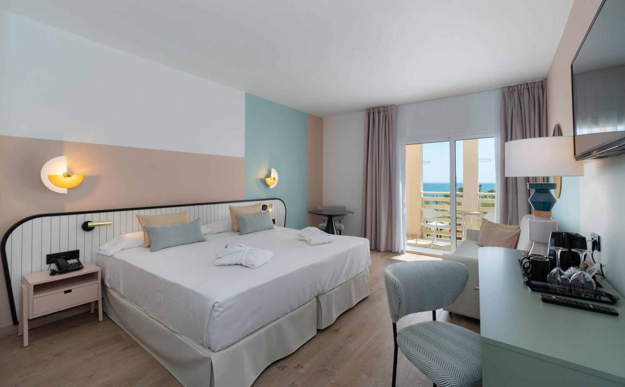 Superior Club Room Frontal Sea View
