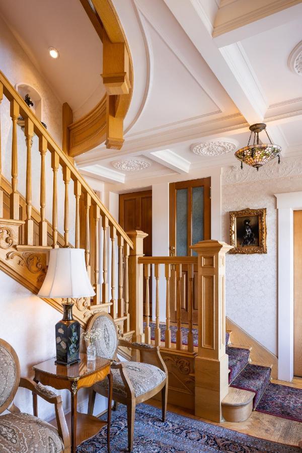 Queen Room - Disability Access
