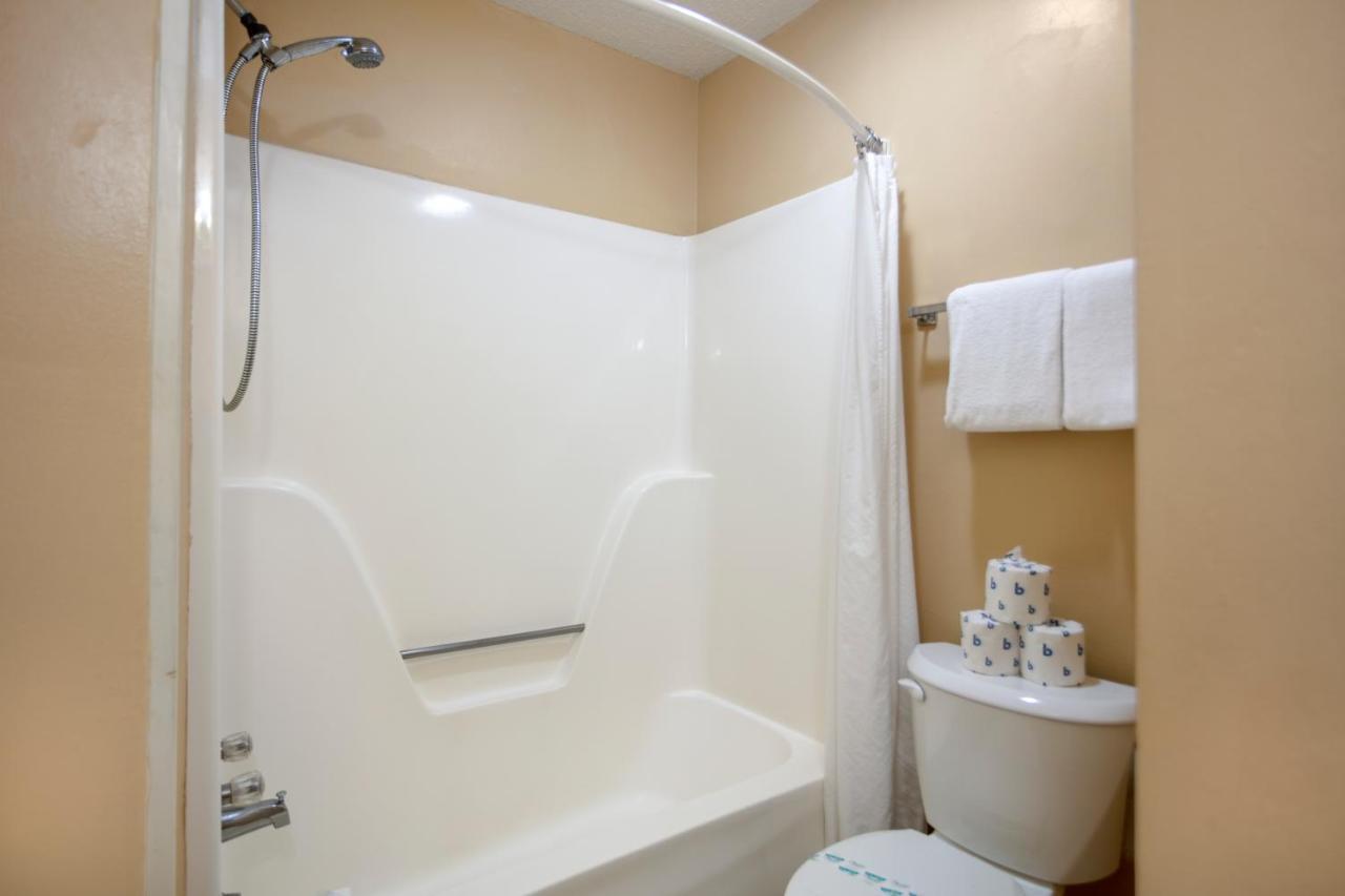 King Suite with Ocean View - Non Smoking