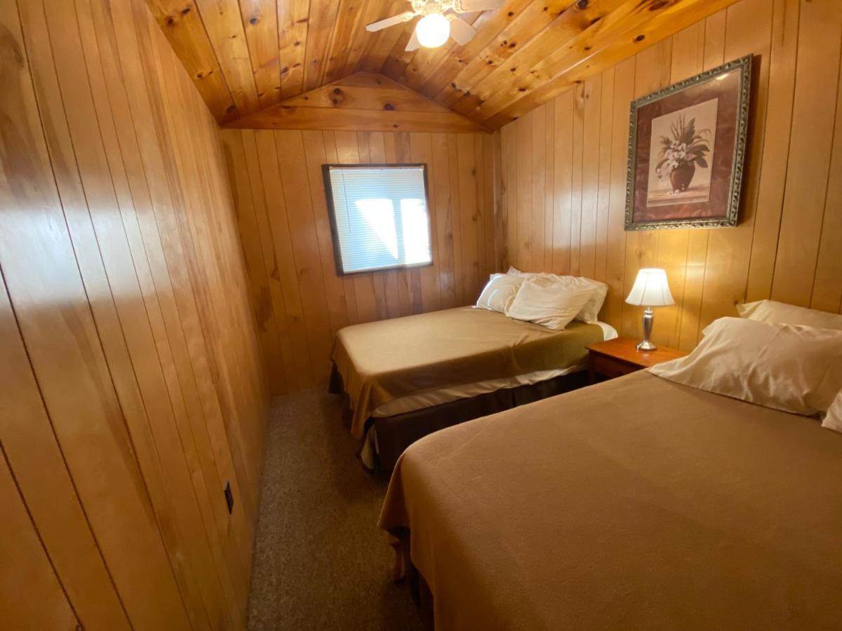 Deluxe Two-Bedroom Cottage