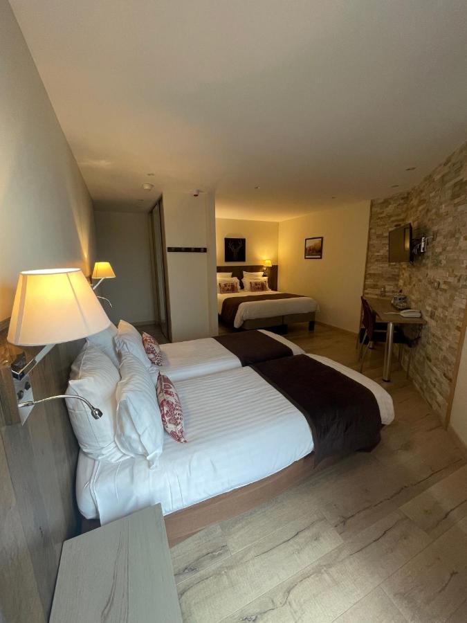 Chambre Quadruple Confort avec terrasse et Jaccuzzi privatif