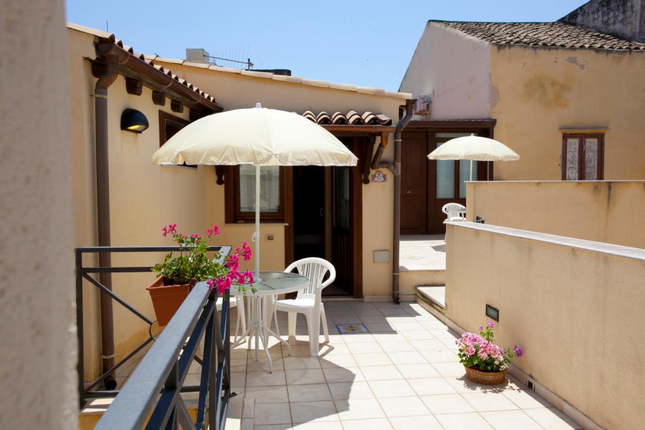 Double Room with Terrace,645073848:JPEG