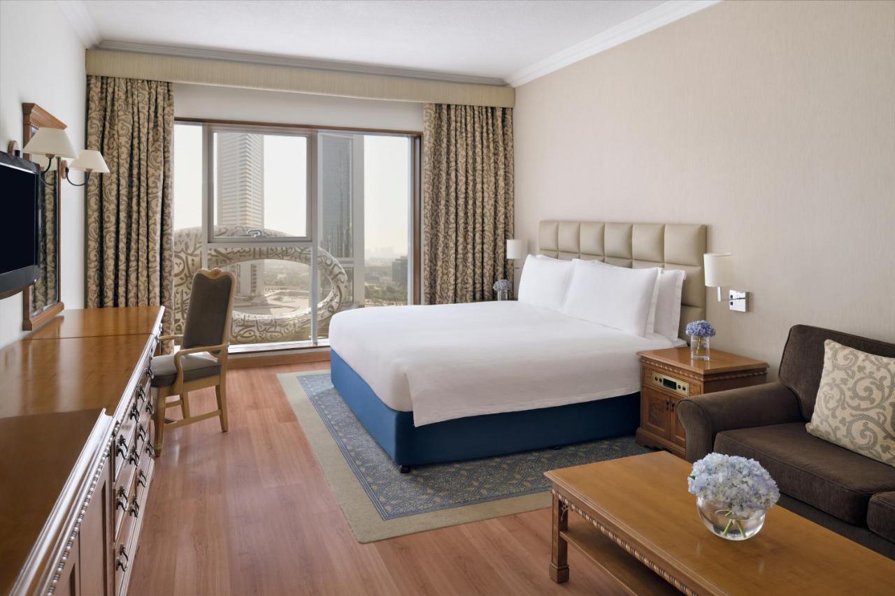 Club Room with Sheikh Zayed Road View,1705927862:JPEG