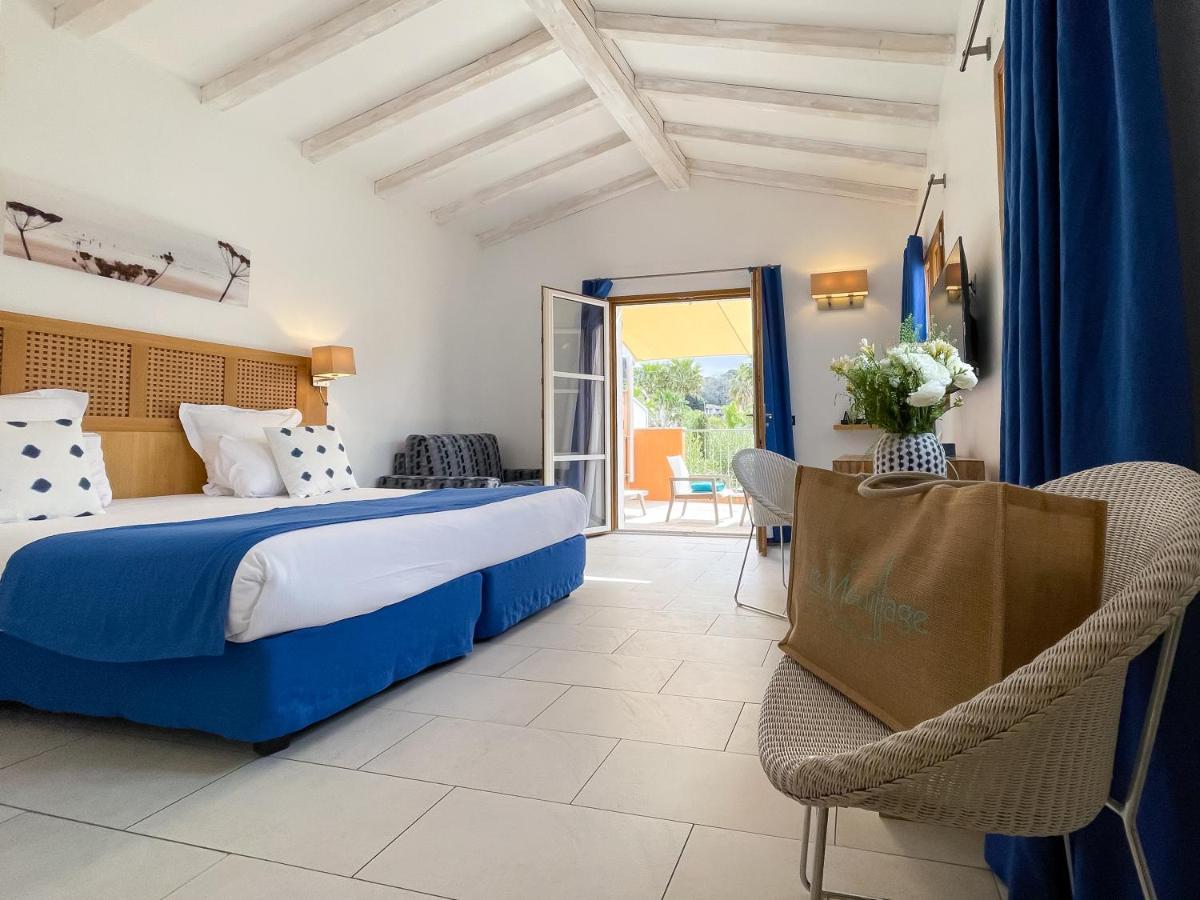 Junior Suite with Terrace with Garden View