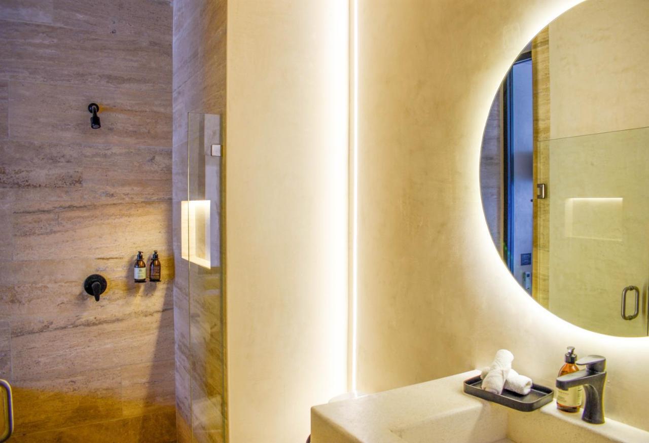 Chambre Double - Vue sur Piscine