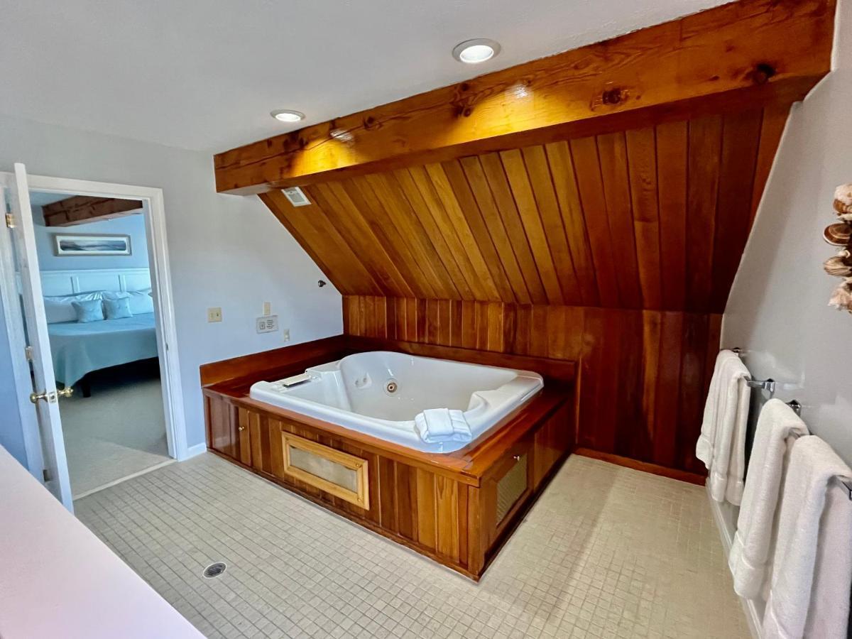 Three Bedroom Suite,1378953239:JPEG