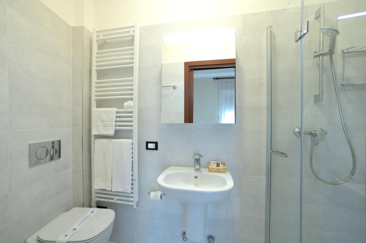 Camera Matrimoniale/Doppia con Letti Singoli