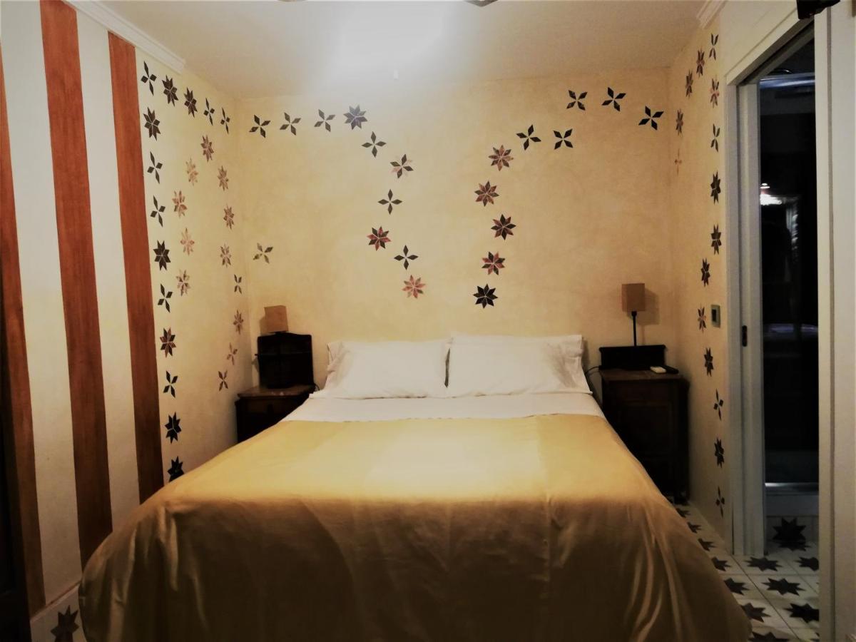 Double Room with Private Bathroom,1386663347:JPEG