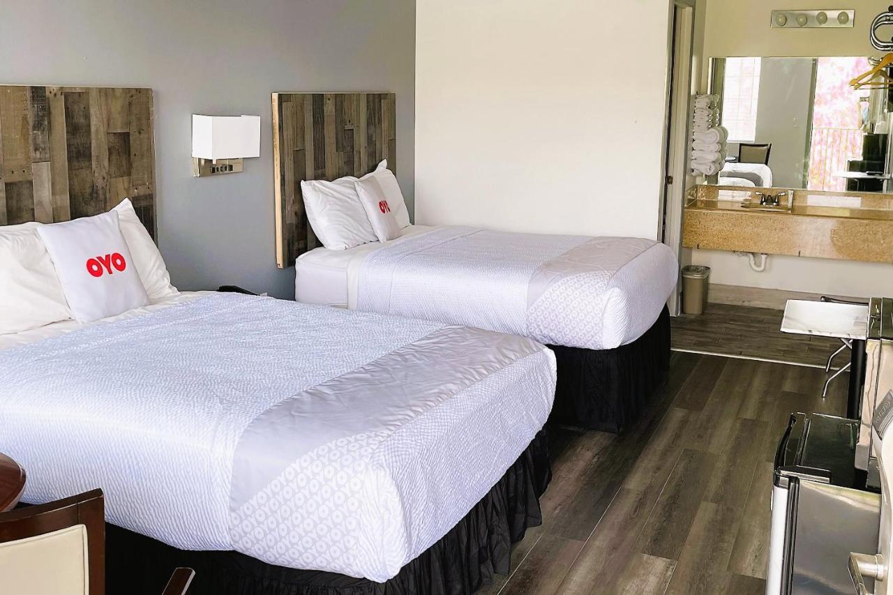 Queen Room with Two Queen Beds