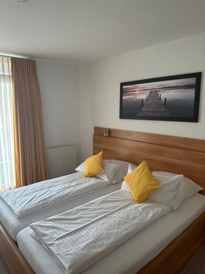Großes Doppelzimmer