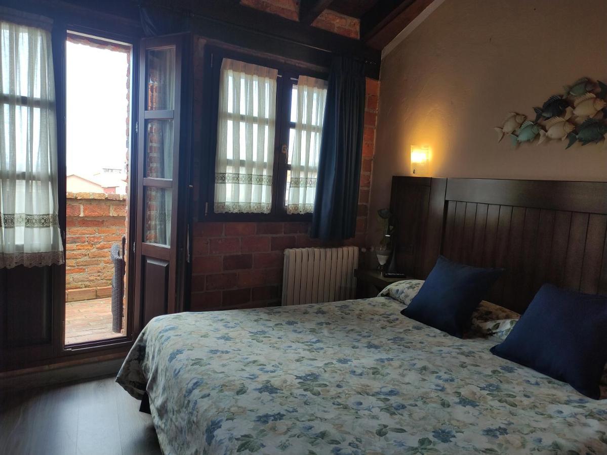 Double or Twin Room Harbour View,1546166368:JPEG
