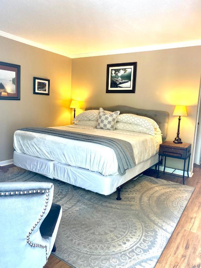 Deluxe King Suite,1316795407:JPEG