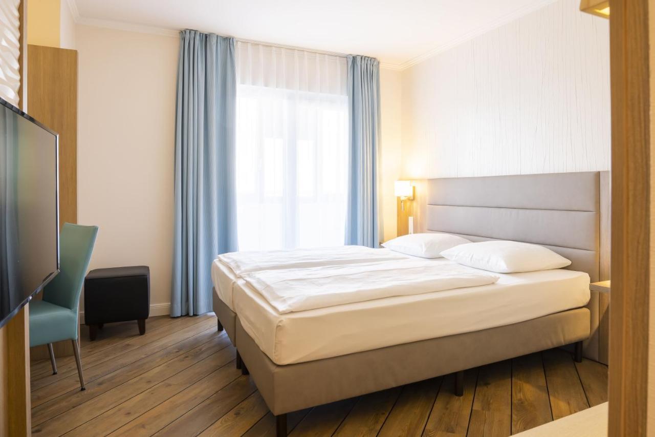 Single Room,1406114315:JPEG