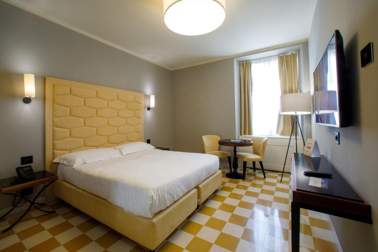 Standard Double or Twin Room,1588371749:JPEG