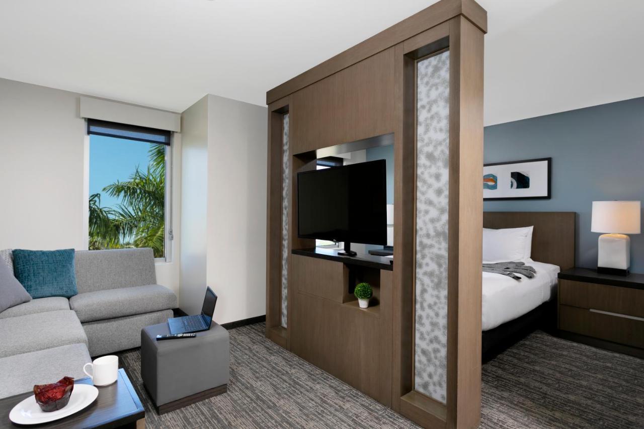 King Studio Suite with Kitchen
