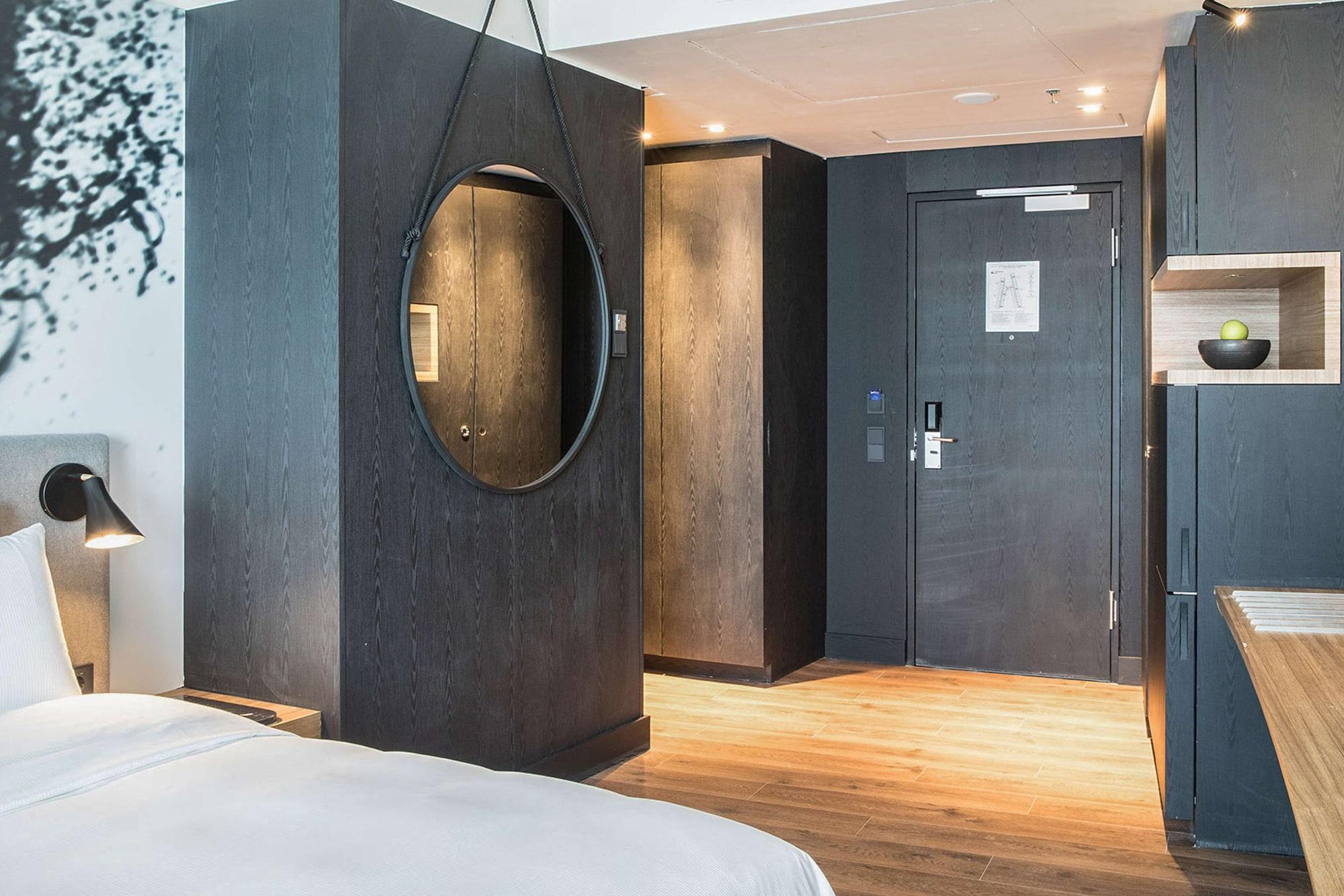Junior Suite with Garden View,1435738447:JPEG