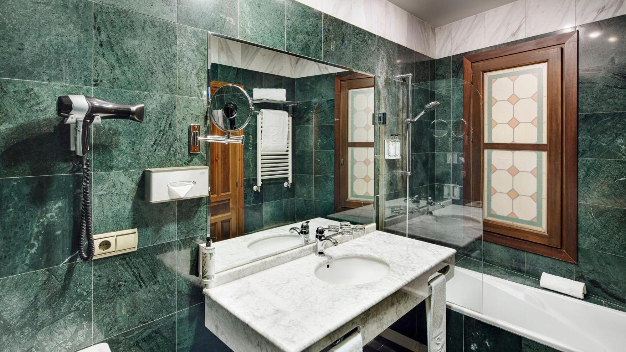 Habitación Doble con cama supletoria