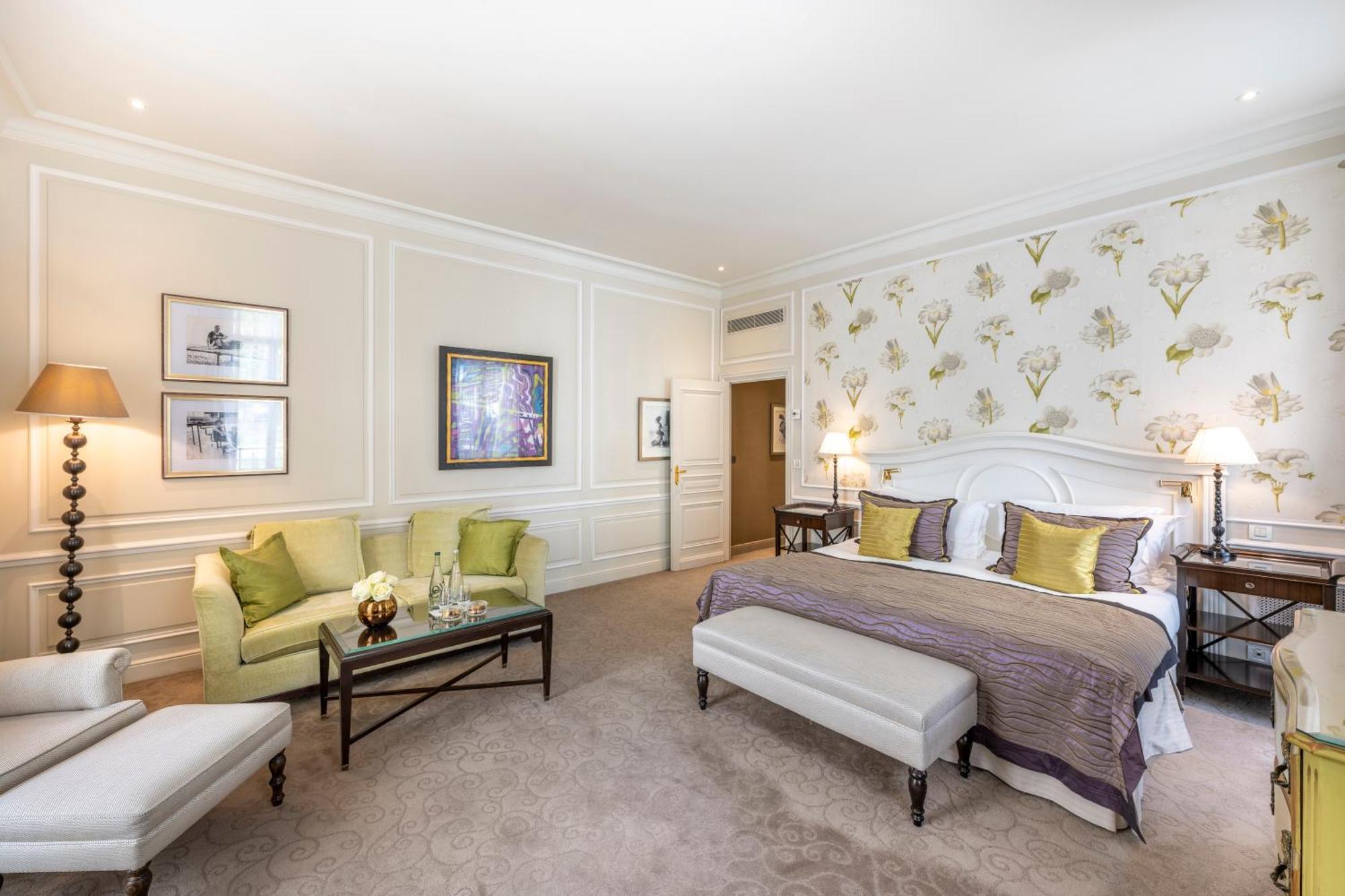 Junior Suite mit Stadtblick oder Blick auf den Innenhof.