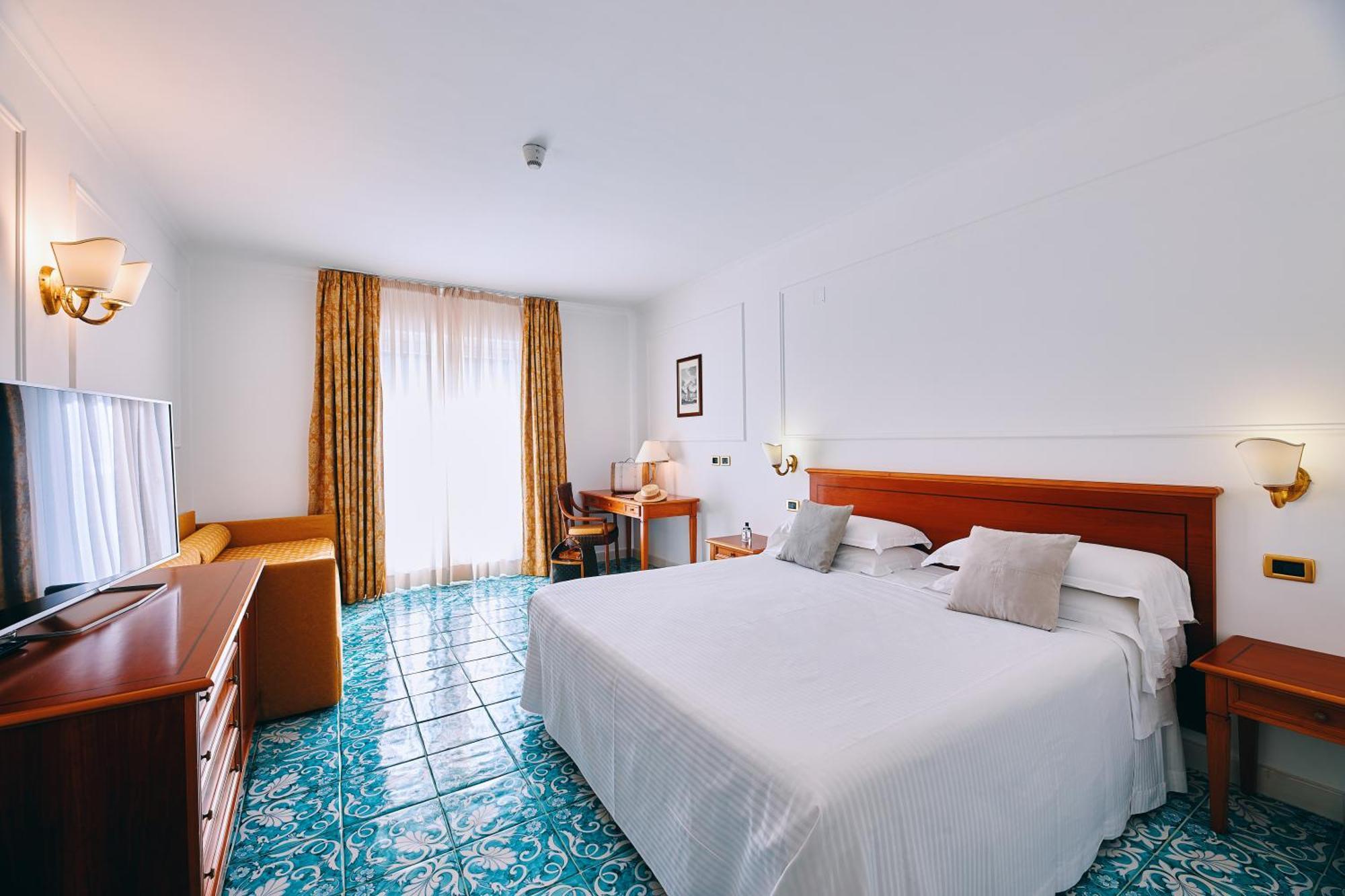 Superior Room Hotel,1446901063:JPEG