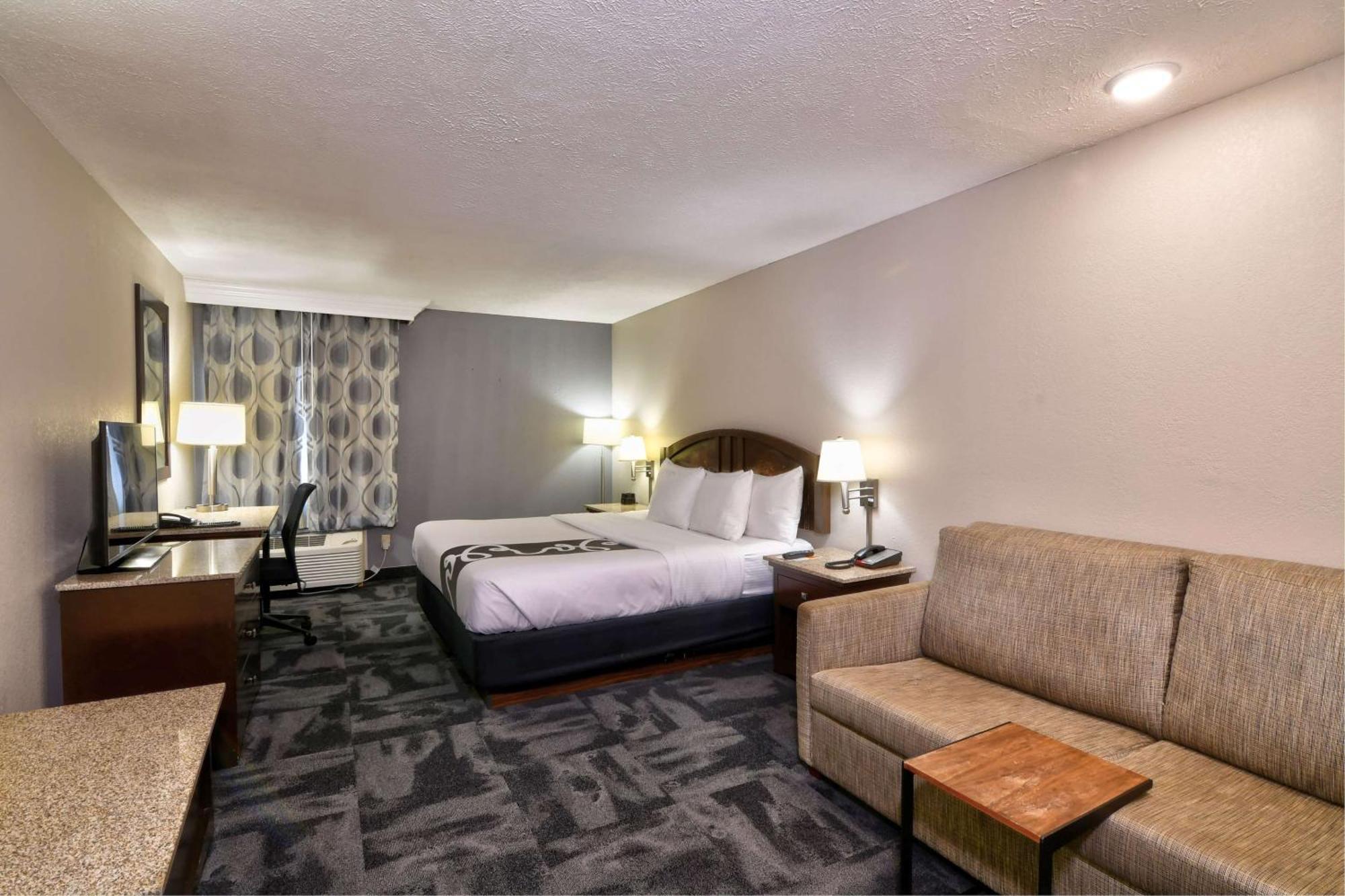 Executive King Room - Non-Smoking,1280680279:JPEG