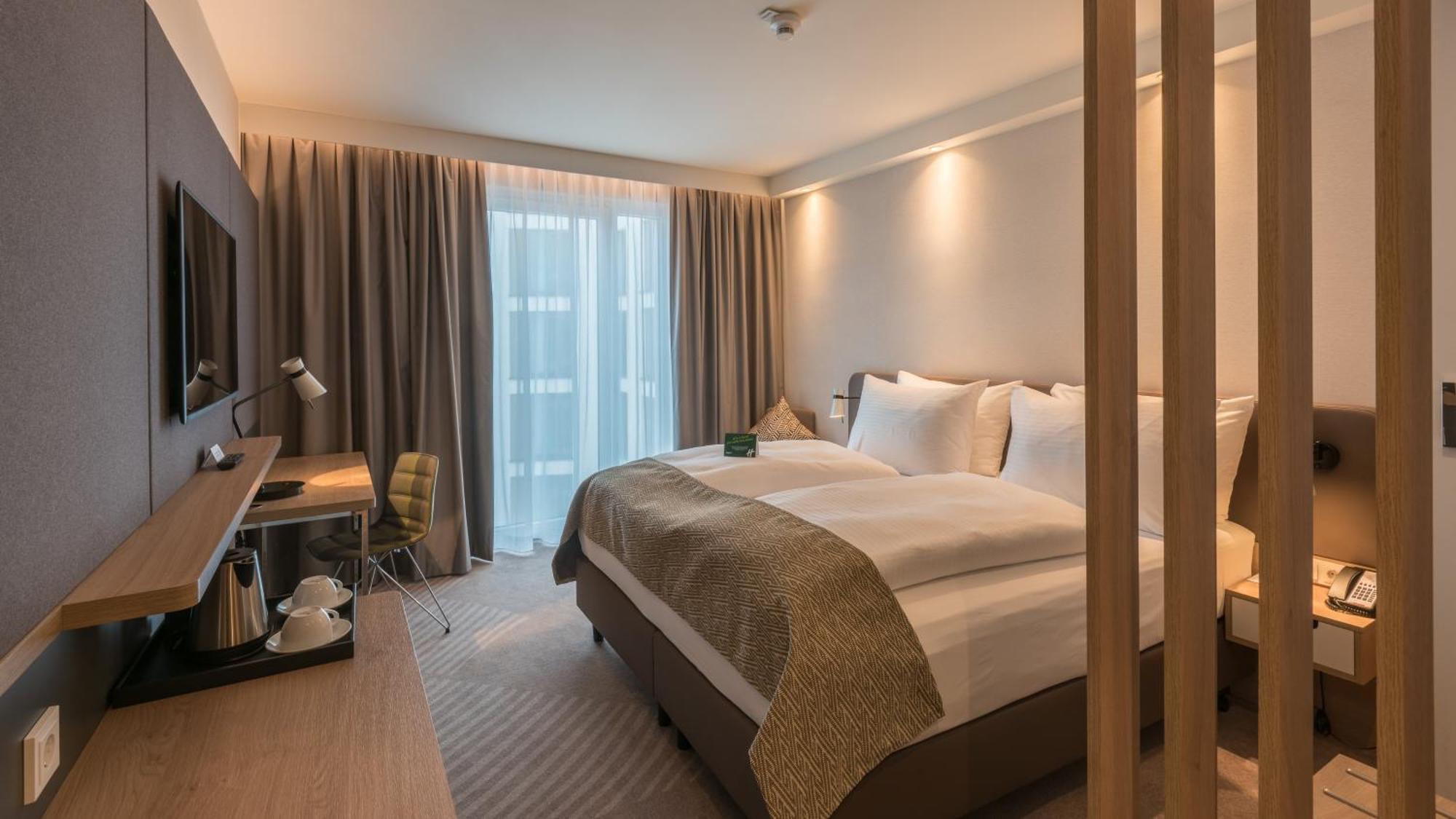 Standard Queen Room,1458278419:JPEG