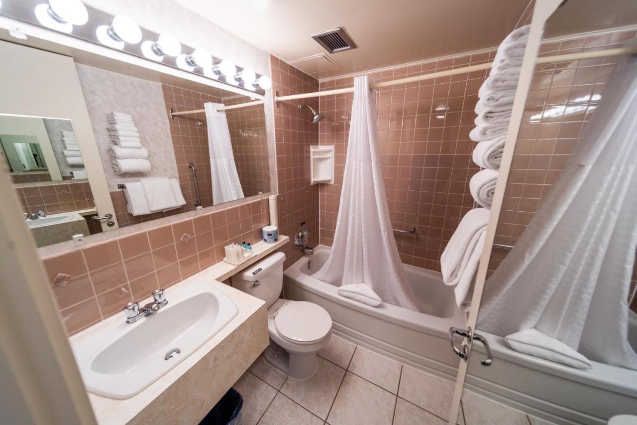 Chambre Lit Queen-Size - Vue sur Fleuve