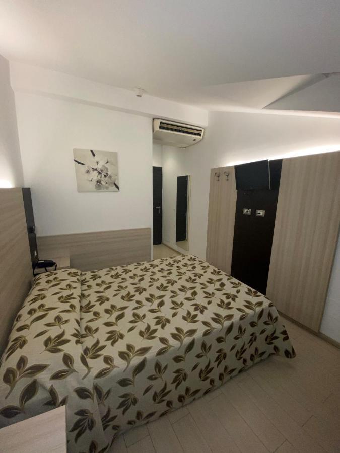 Standard Single Room,1209323581:JPEG
