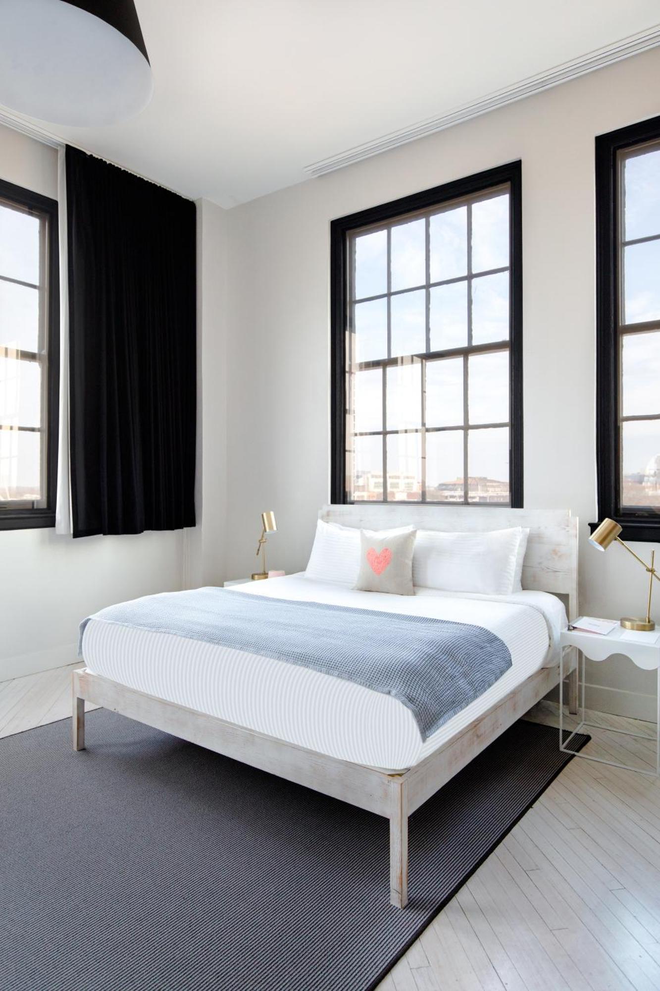 One-Bedroom Suite,1500706906:JPEG