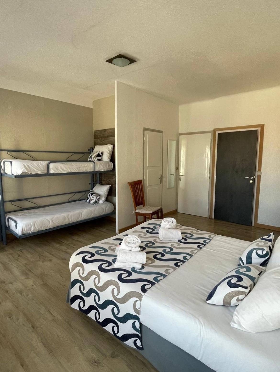 Chambre Familiale - Vue sur Ville